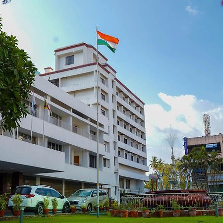 赌场酒店 Thrissur 外观 照片