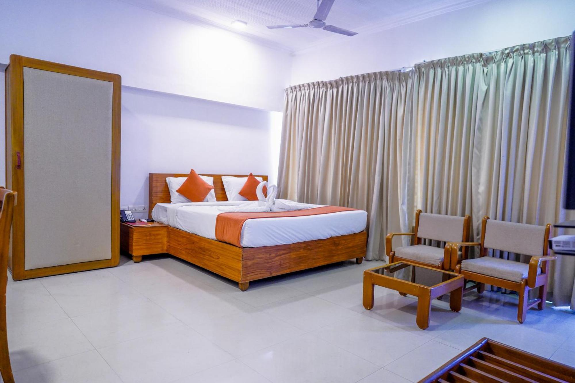 赌场酒店 Thrissur 外观 照片